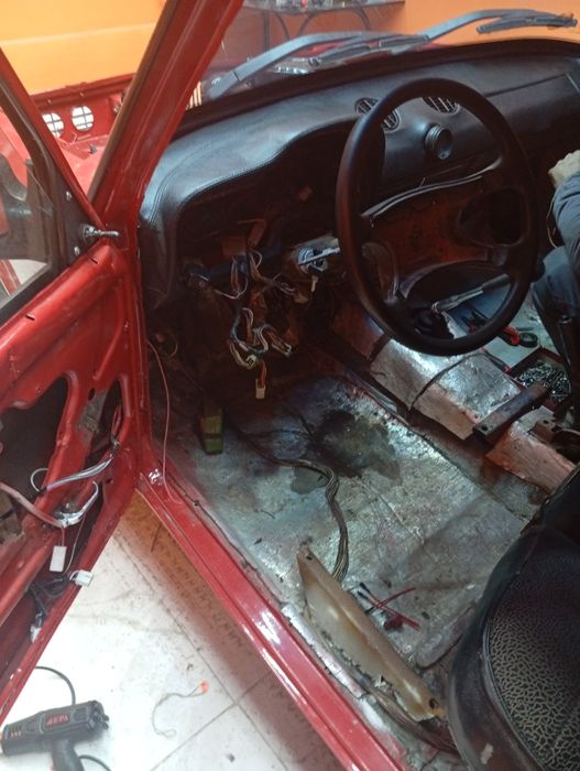 Сотилади Ваз 21013