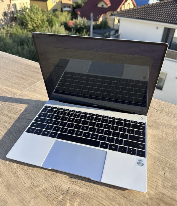 Laptop huawey ultra subitre matebook pro x touchscreen