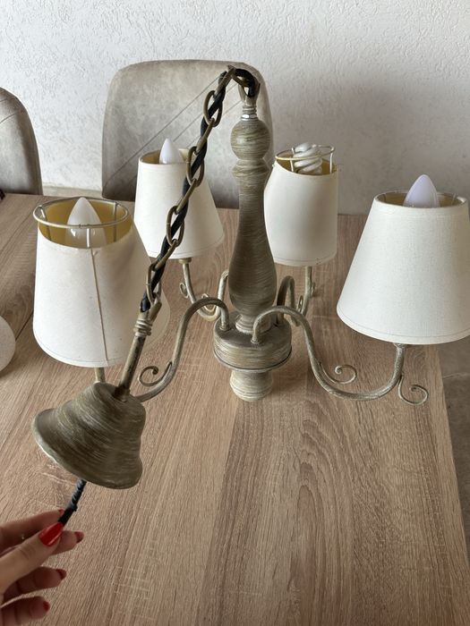 Lustra vintage suspendată metalică