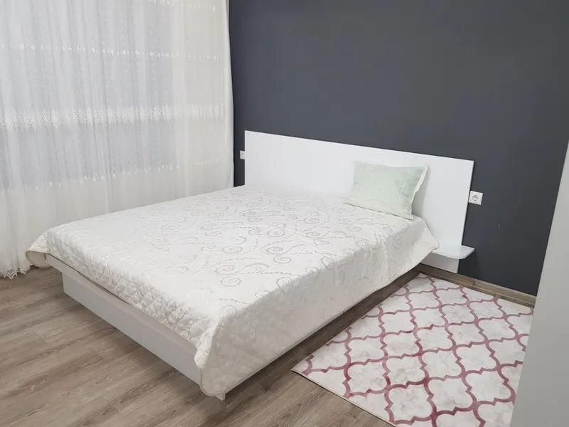 Дава се под наем Двустаен апартамент в Пловдив, Тракия - 78 кв.м за 483.48 € - Снимка #2