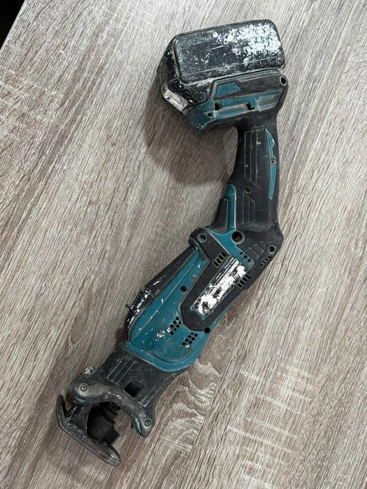 Саблен трион Makita