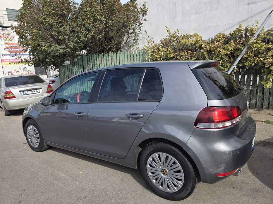 VOLKSWAGEN Golf 2010 — imagine 8