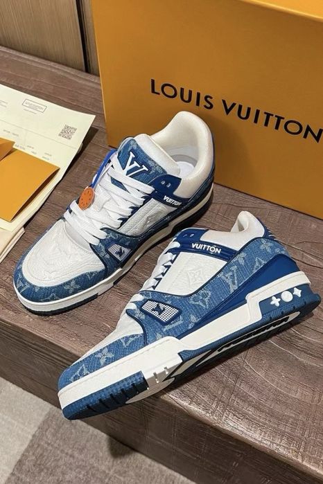 Продается LV оригинал