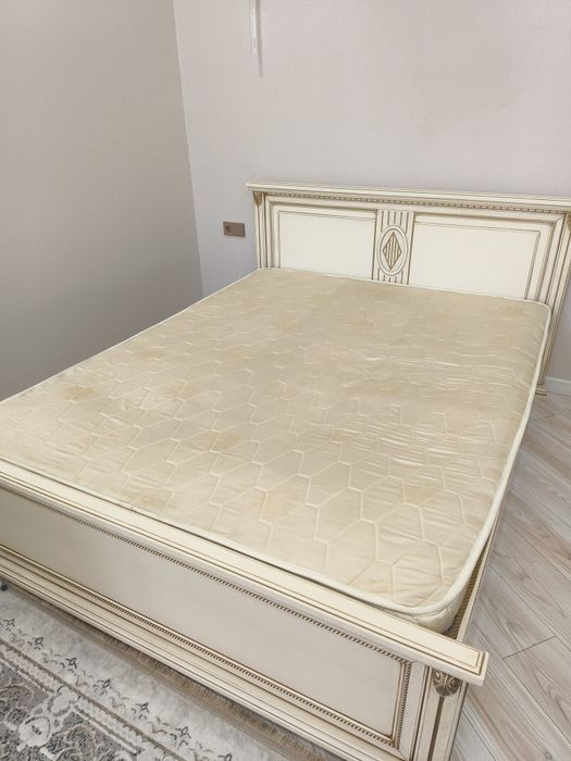 Продам матрас размер 180 -2 м