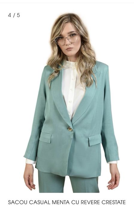 Costum Poema verde menta