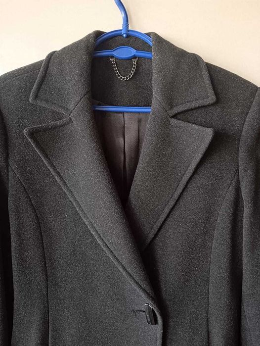 Продам женское пальто, размер 44