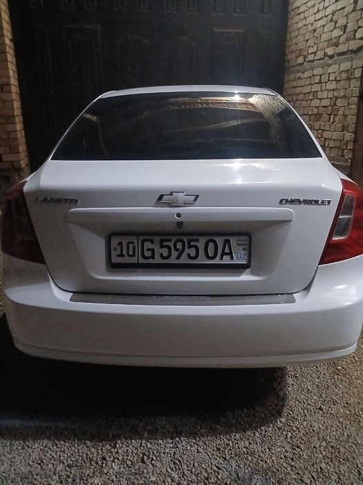 Jentra 1,5 . Gaz benzin