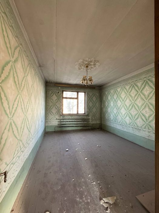 Урикзор  6 сотих 5 хона без ремонт Подвал бор Орикзор бозор 312-мактаб