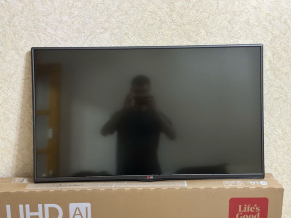 LG телевизор 42 дюйма работает отлично