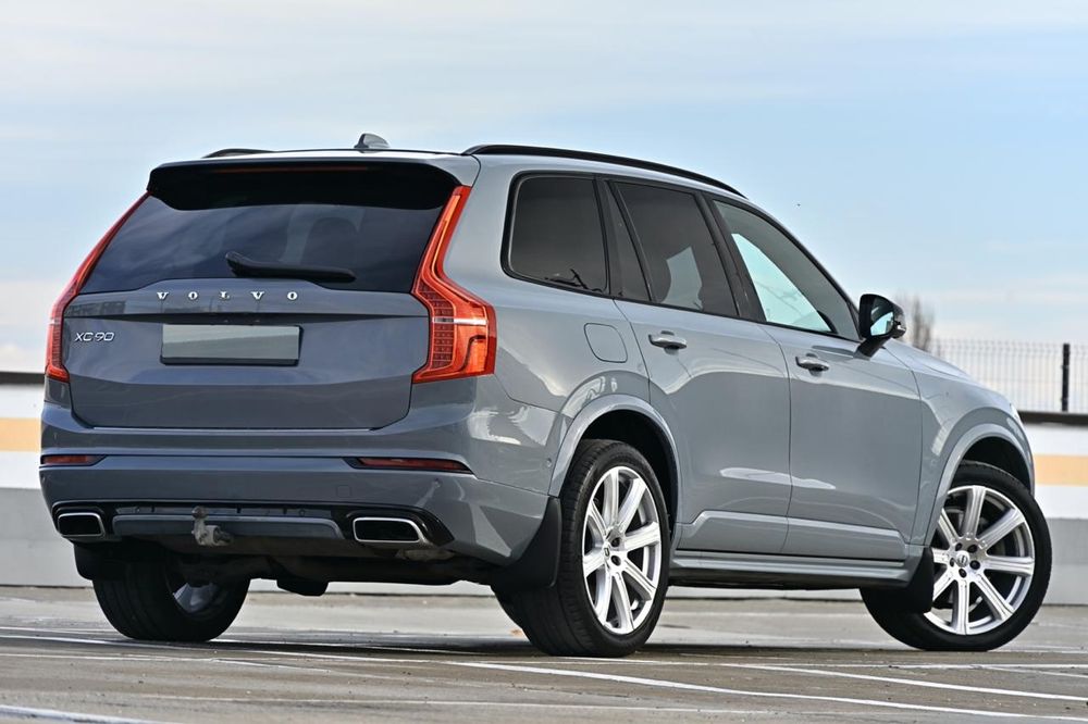 Volvo xc 90 2019 R.Design Camera  360.