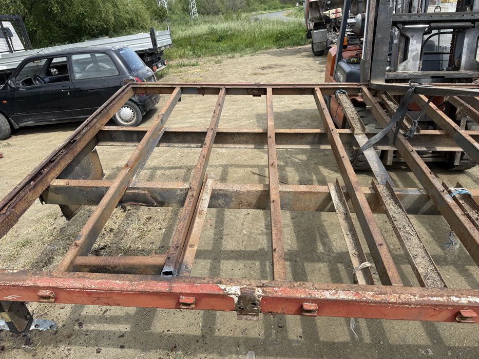 Бордова каросерия цена 1.20лв кг