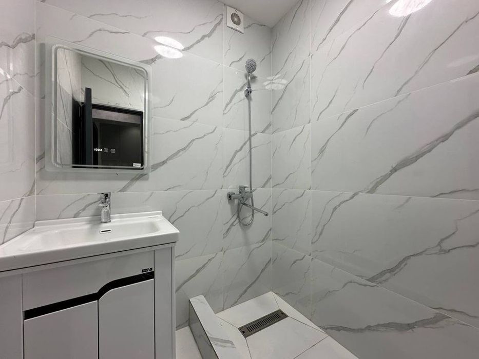 Продается нежилое помещение ориентир Юнусабад 4- квартал Универсам