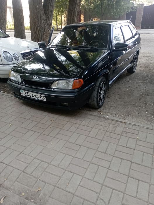 Автомобиль ваз 2114