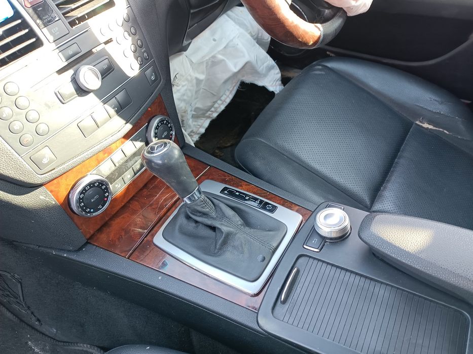 Мерцедес ц200 646