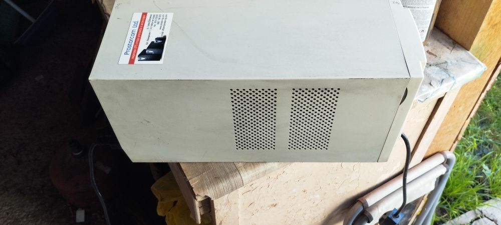 Продавам UPS Artronic