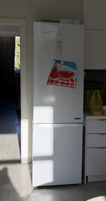 Холодильник Hotpoint HT 720
