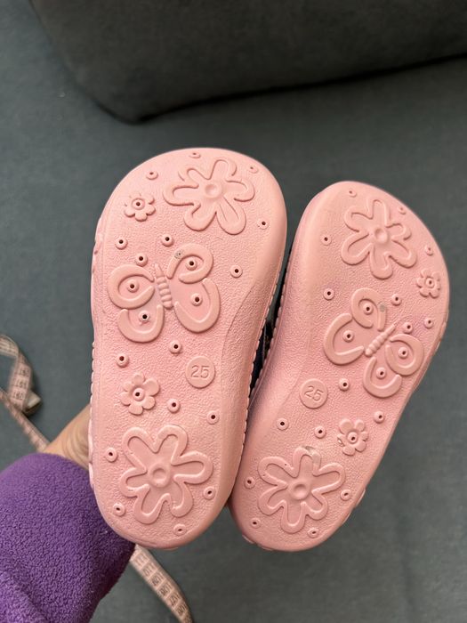 Пантофи за момиче - различни размери