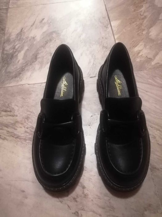 Дамски обувки черни