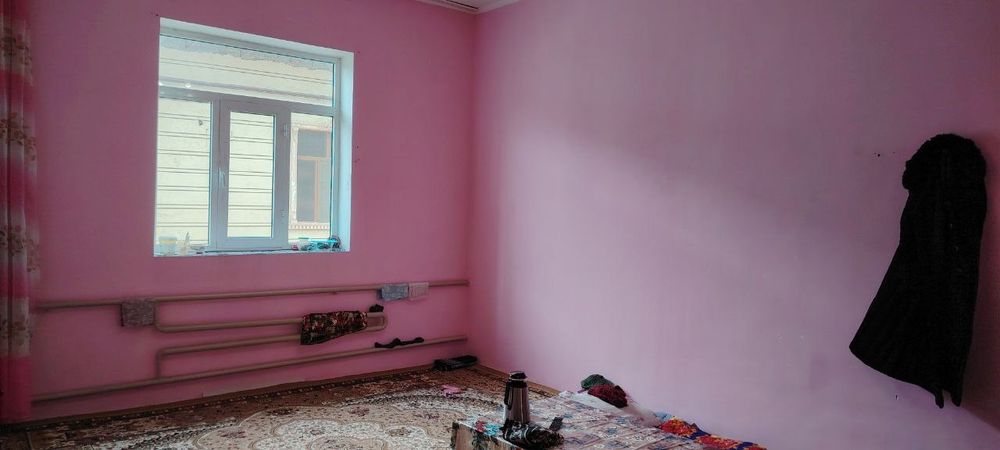 Srochna hovli sotiladi