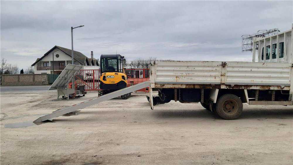 Rampe cu bordura din aluminiu 2,5m capacitate max 2000kg - Stoc Brasov