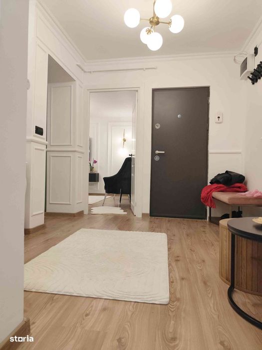 2 camere decomandat LUX , Etaj 1/4, situat in George Enescu, 146.000 €