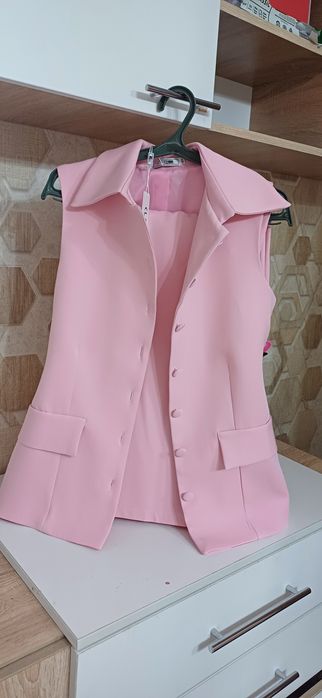 Продам костюм новый