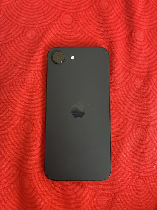 Vând Urgent  Iphone 16e