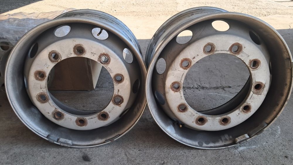 Диски 22.5×11.75 на бочку