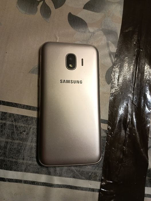 Продам Самсунг j2