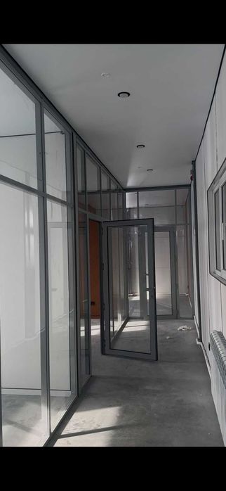 Перегородки из алюминия и ПВХ