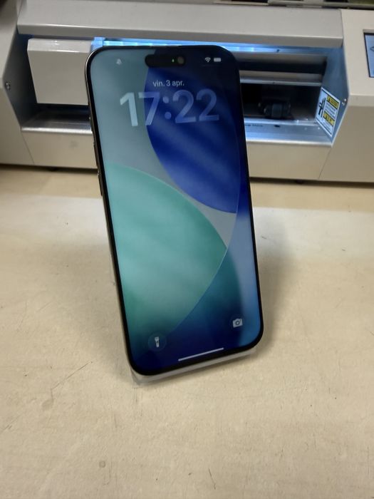 Iphone 16 pro max / 256 gb / 94 % baterie / Garantie