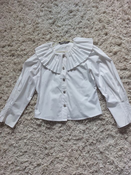 Cămașă Zara ,cu nasturi bijuterie ,mărime s/m