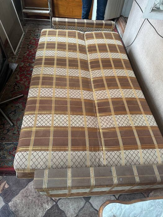 Продам диван шкаф тумбочка стенка для посудыдля одежды в нормальном со