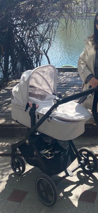 Cybex Eos Basic Lava Grey 3 in 1