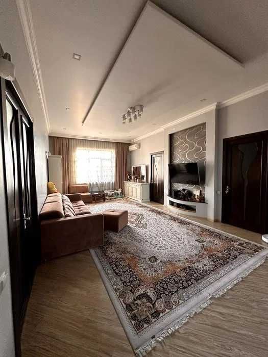 Мирабад 5 ком Орр Ойбек Центр города 180м2 с мебелью и техникой;