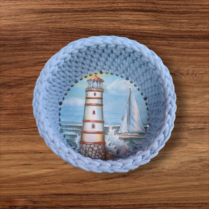 Ръчно плетен панер