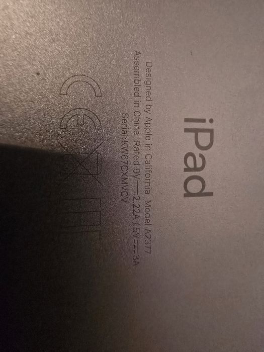 iPad Pro 11" M1 2021 Model A2377 - Blocat iCloud / Pentru Piese