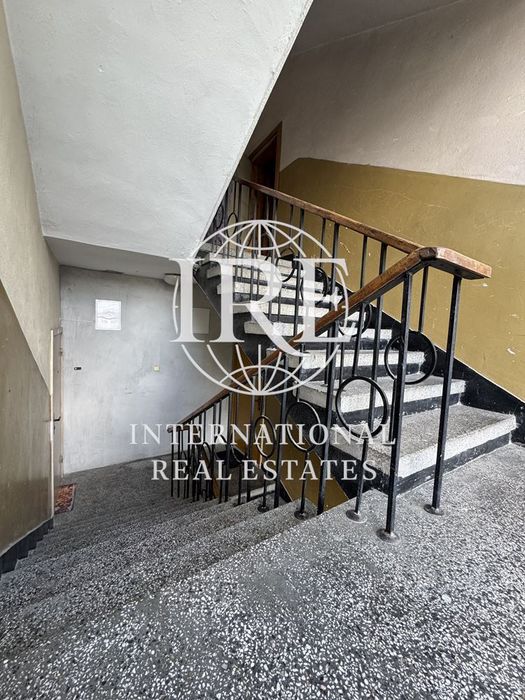 4-стаен в Добрич-Център площ 94 цена 110000