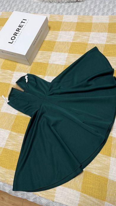 Рокля от Лорети Lorreti