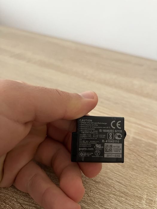 GoPro Hero 6 + Dual Charger + prinderi