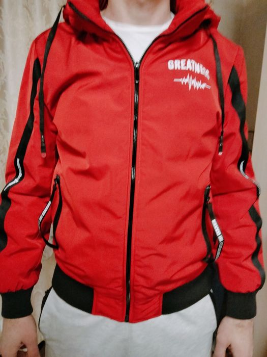 Продам две куртки