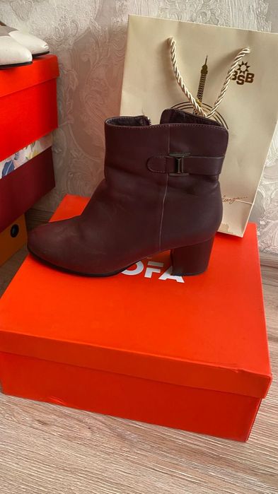 Ботильоны женские - 38 размер (кожа) (ботинки)