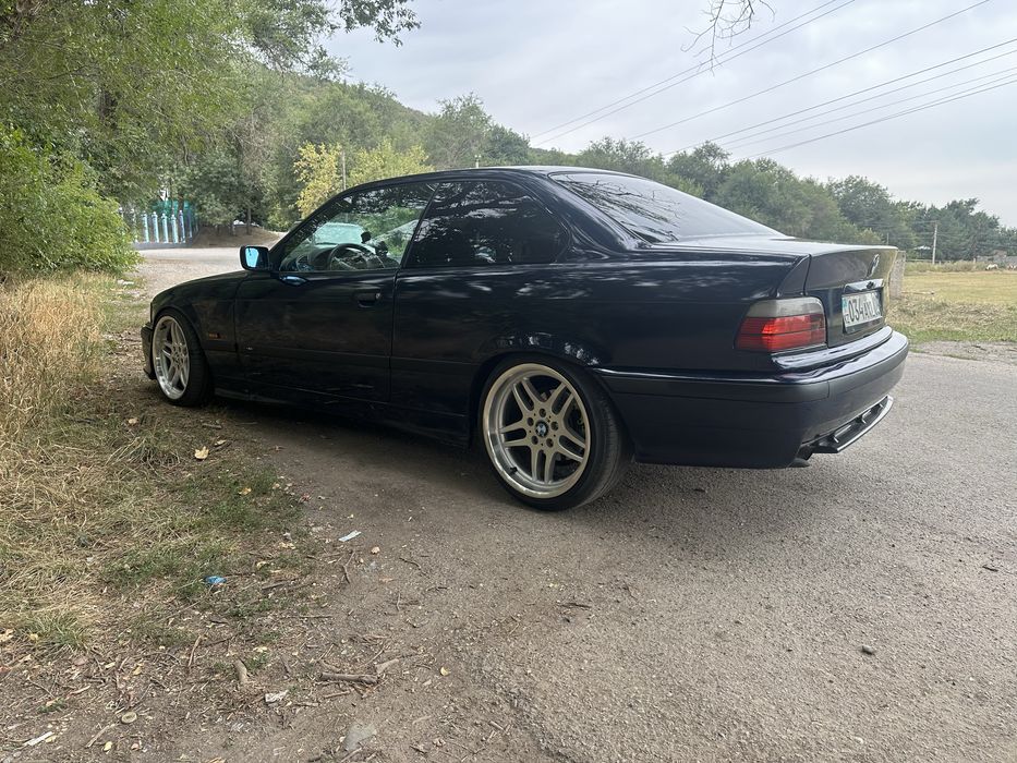 BMW e36 coupe 1993 года