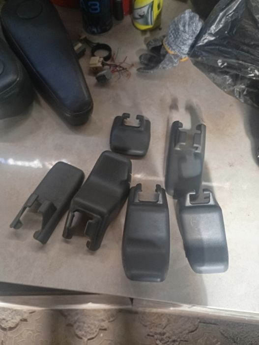 Продам заглушки на сиденье прадо 120