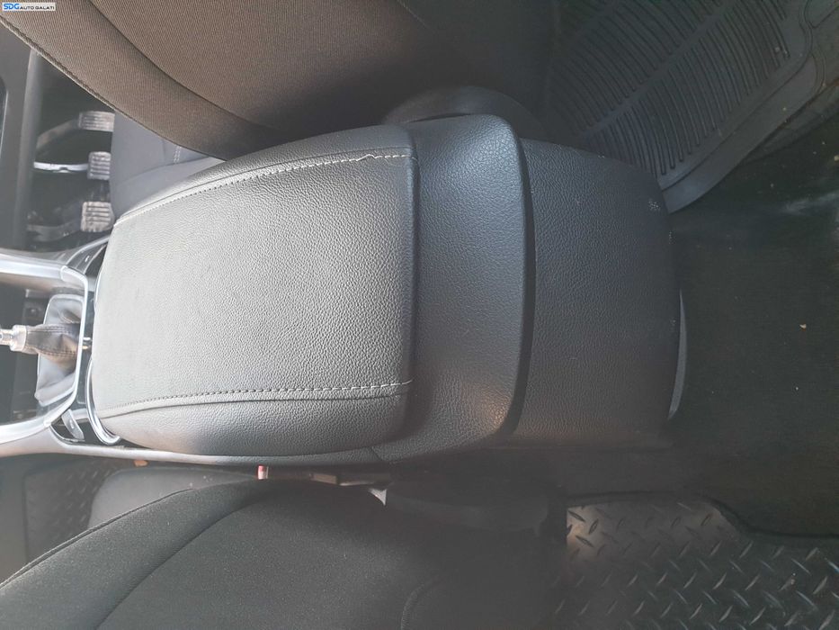 Cotiera Piele cu Consola Centrala Ford Mondeo Mk 5 2014 - 2021 [Q0901]