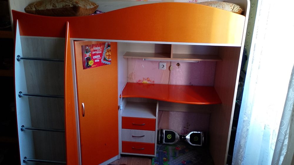 Продам двухярусную кровать