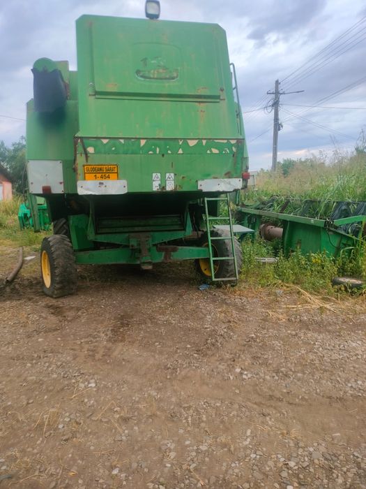 Combina John Deere 2058
