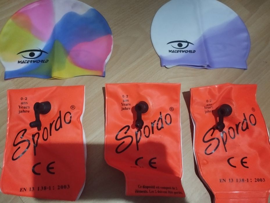 Perne noi înot și cască nouă pt păr ,2 buc 50 lei