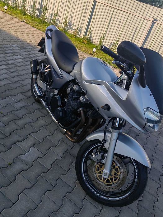 Kawasaki zr 750 S