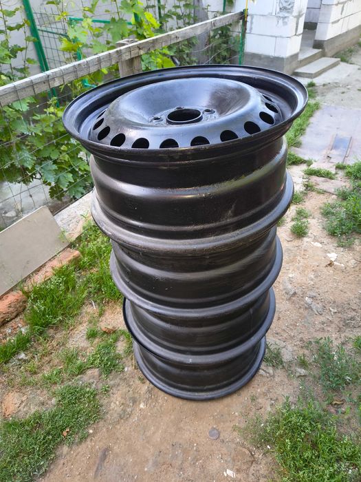Vând jante 5x108 pe 16 fără defecte sau schimb cu jante pe 17 de renault